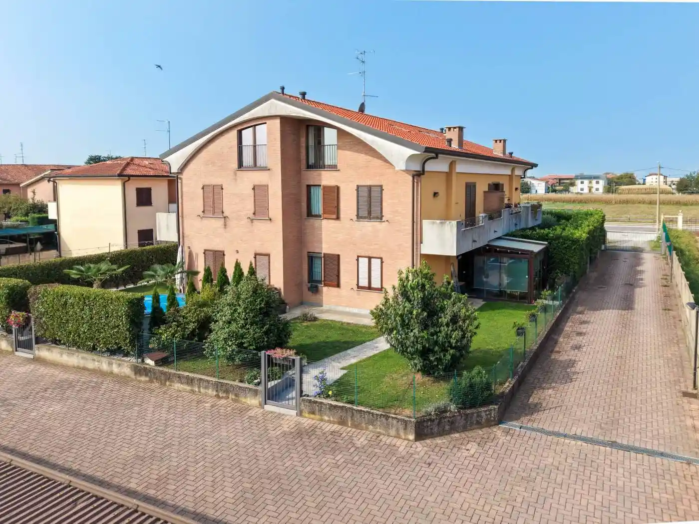 Appartamento in vendita a Rovello Porro