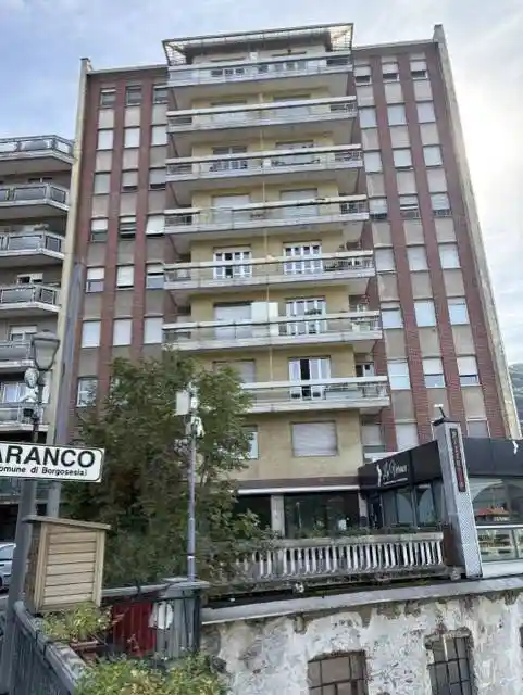 Appartamento in vendita a Borgosesia
