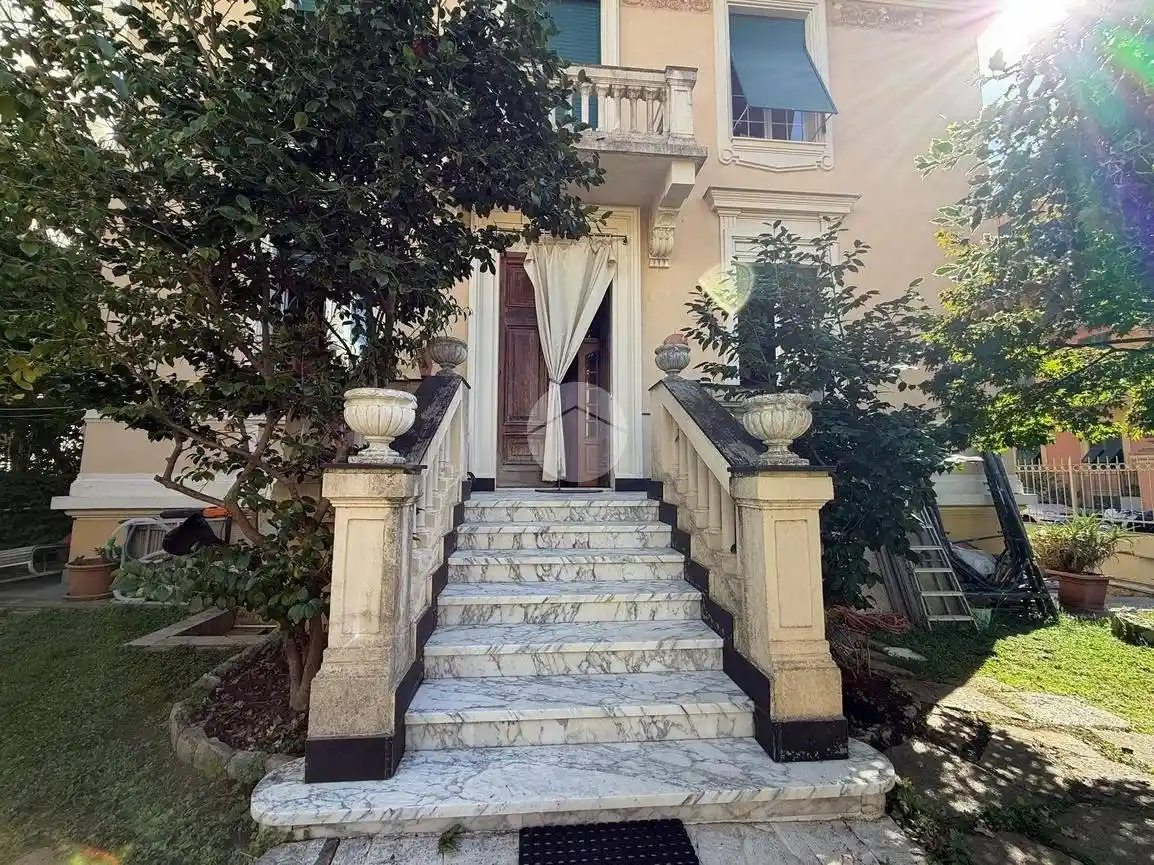 Villa in vendita a Genova