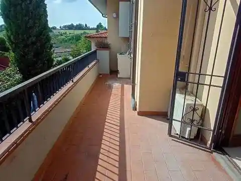 Appartamento in vendita a Montaione