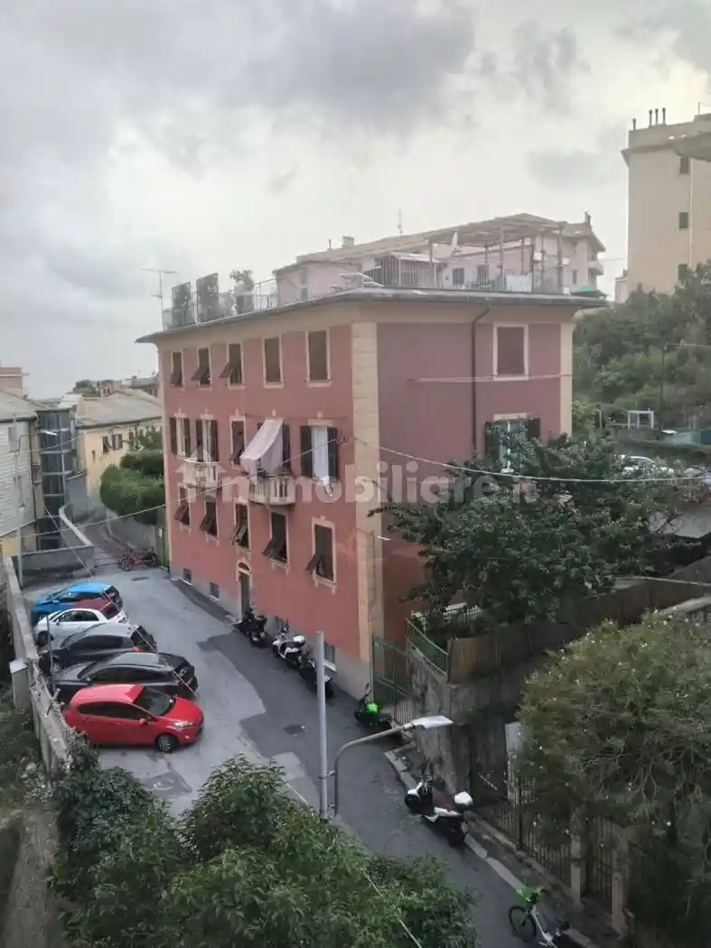 Appartamento in vendita a Genova