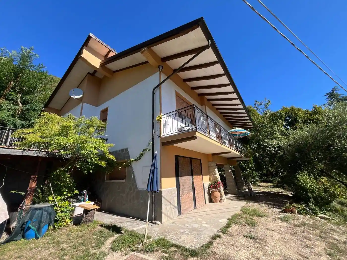 Casa indipendente in vendita a Castel d'Aiano