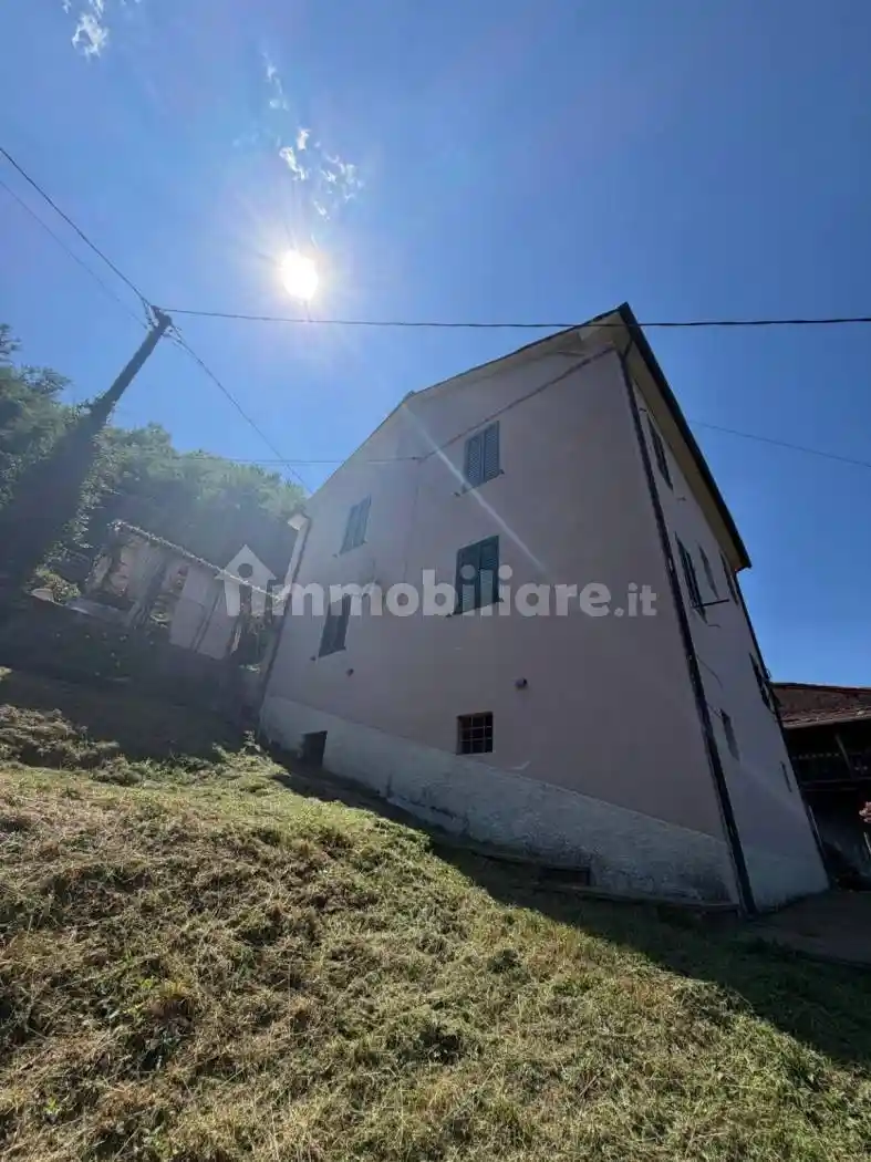 Casa indipendente in vendita a Gallicano
