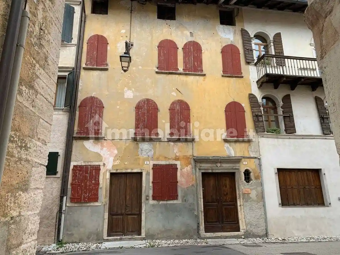 Casa indipendente in vendita a Feltre