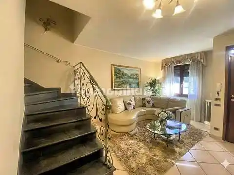 Villa in vendita a Santa Maria a Monte