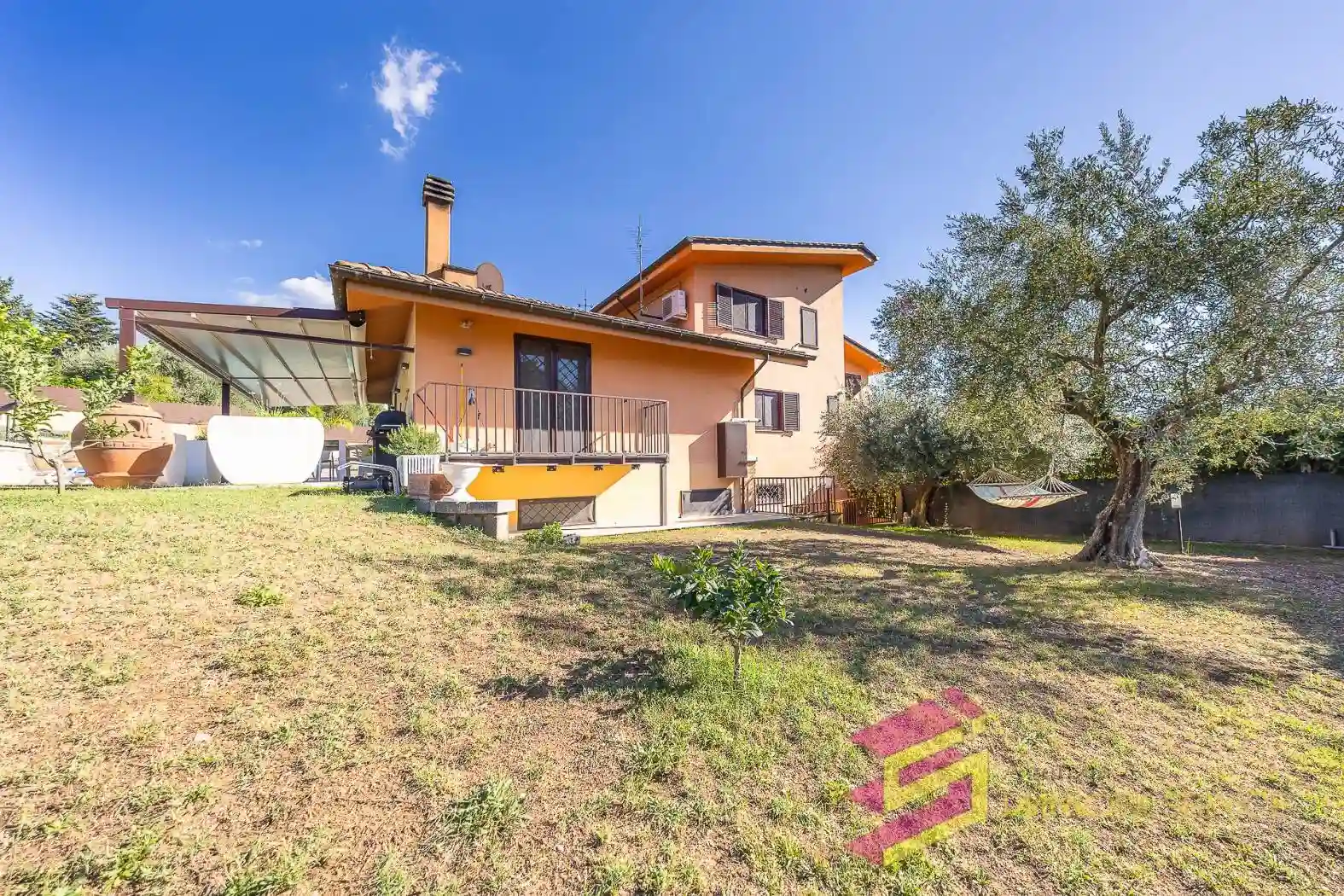 Villa - foto 2
