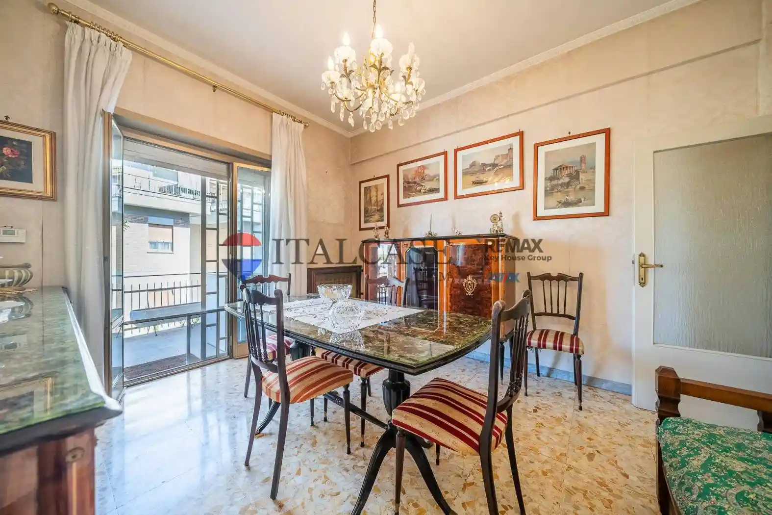 Appartamento in vendita a Roma