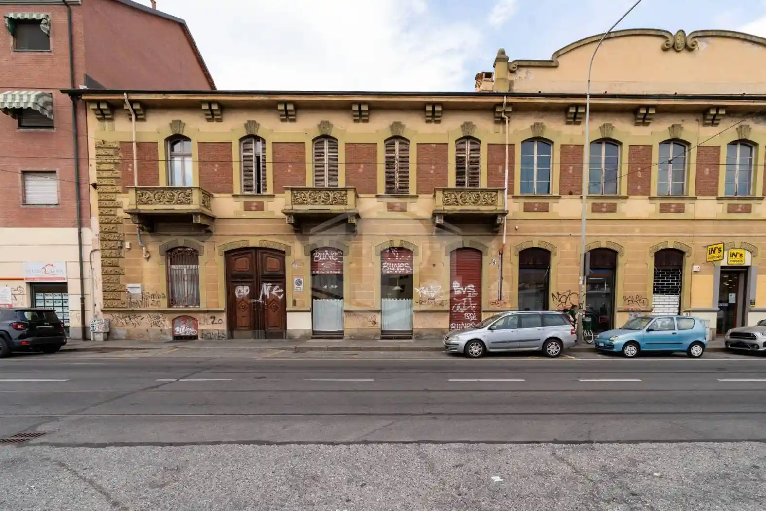 Palazzo - Edificio in affitto a Torino