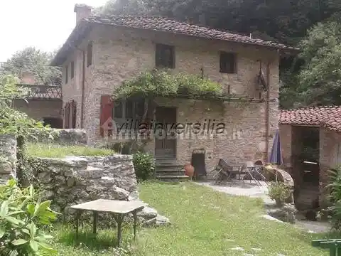 Rustico - Casale in vendita a Camaiore