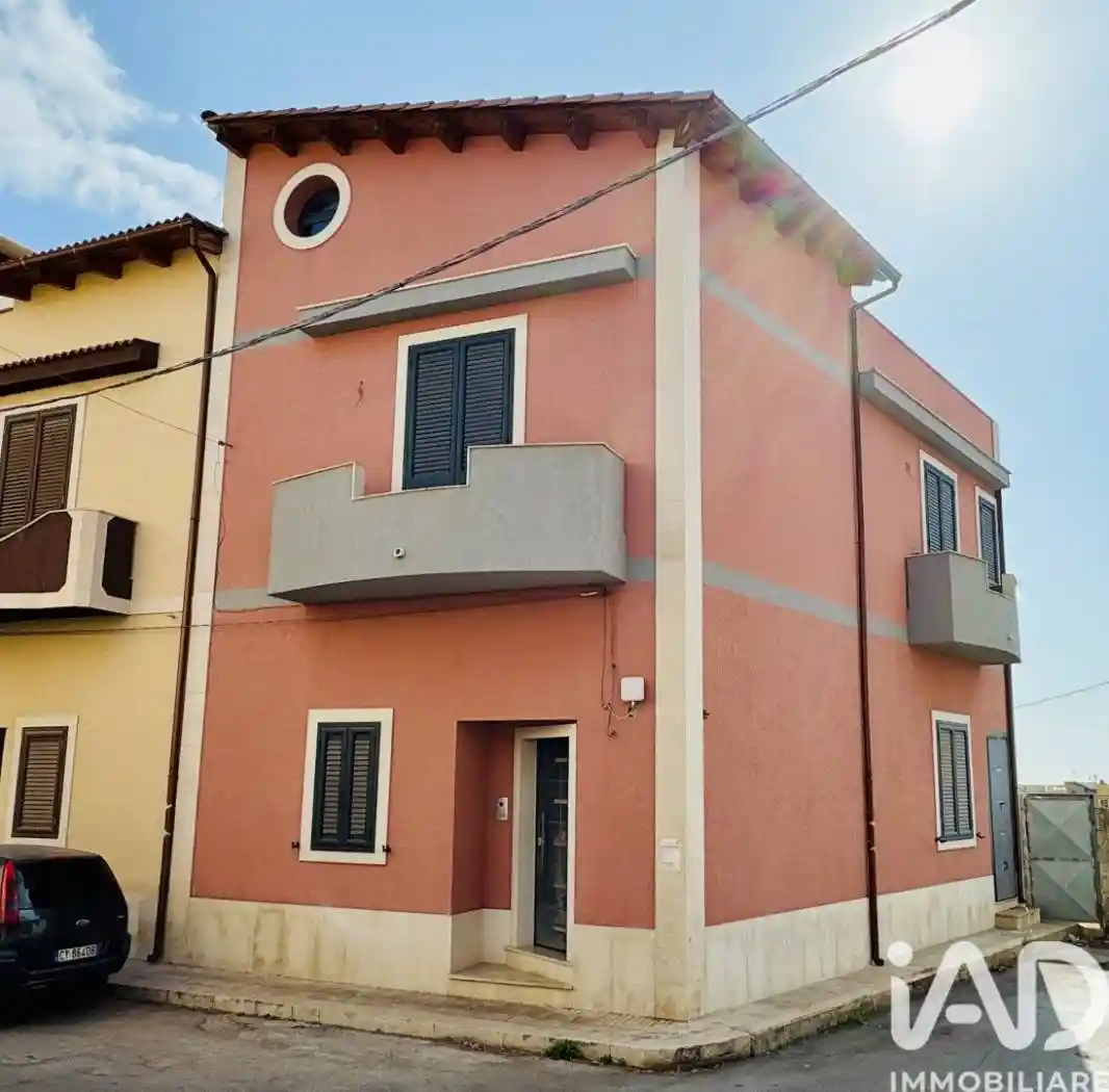 Casa indipendente in vendita a Avola