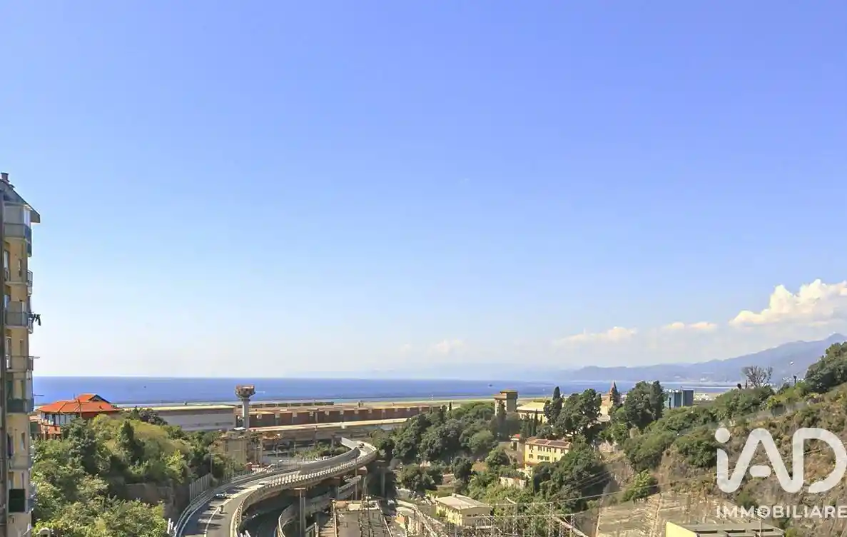 Appartamento in vendita a Genova
