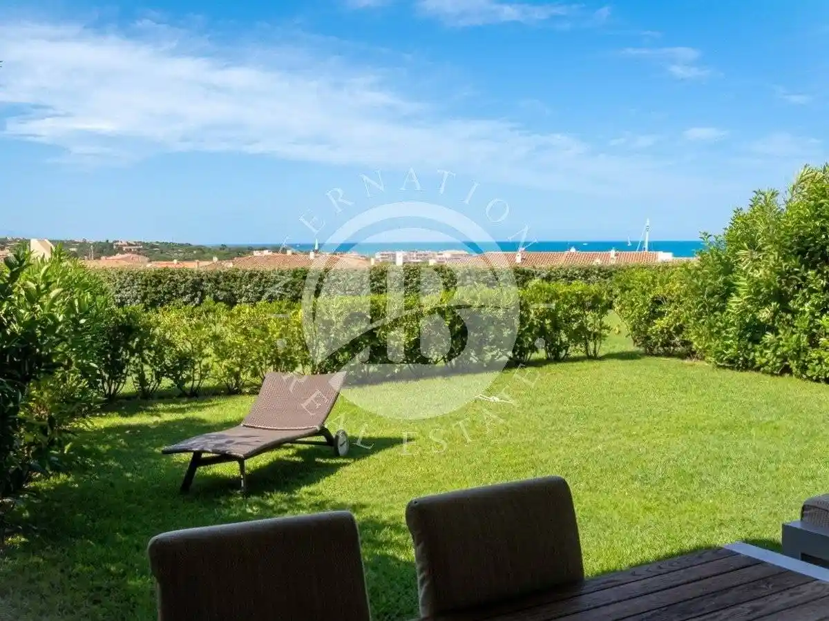 Appartamento in vendita a Arzachena
