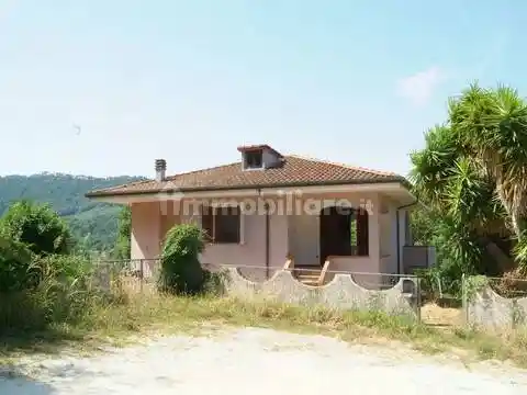 Villa in vendita a Camaiore