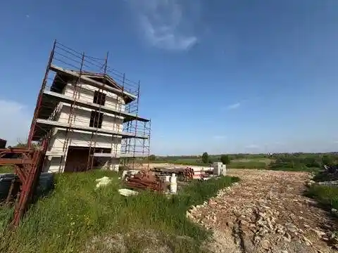 Villa in vendita a Castelvetro di Modena