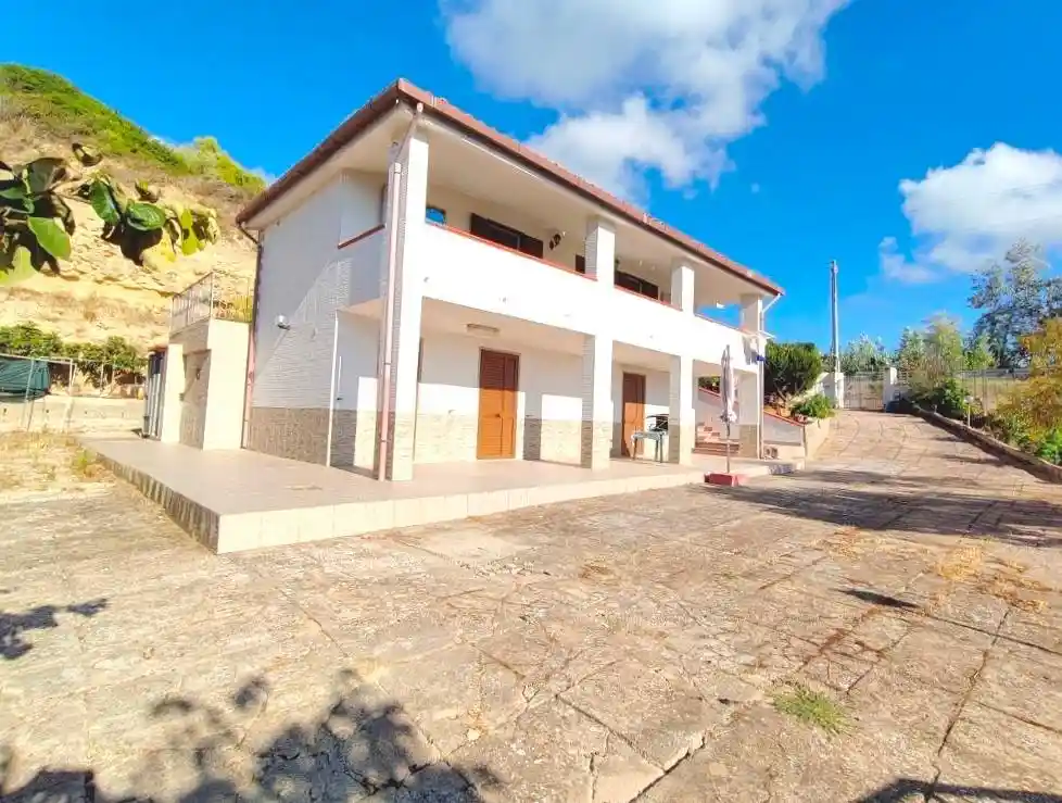 Villa in vendita a Magomadas