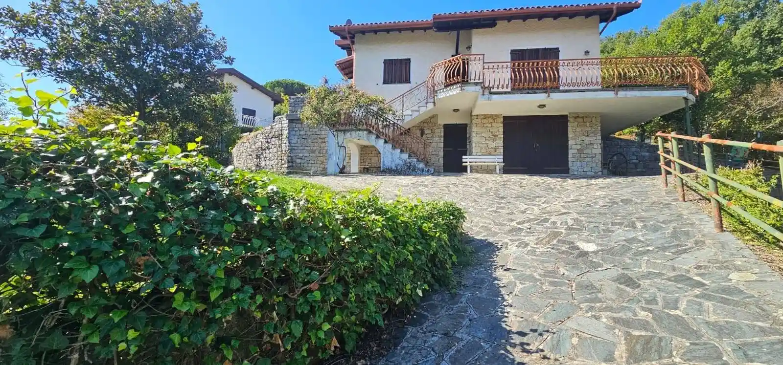 Villa in vendita a Leivi