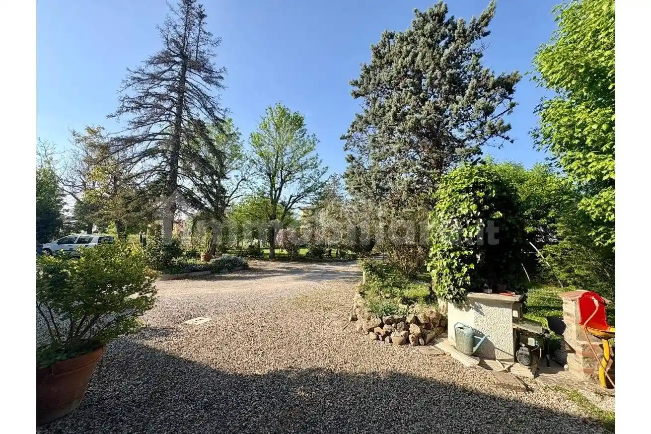 Villa in vendita a Castel Guelfo di Bologna