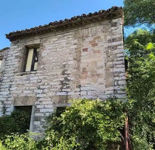 Appartamento in vendita a Genga