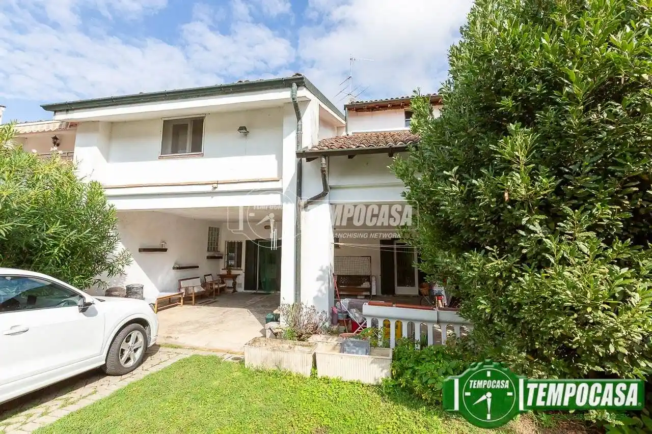 Villa in vendita a Capralba