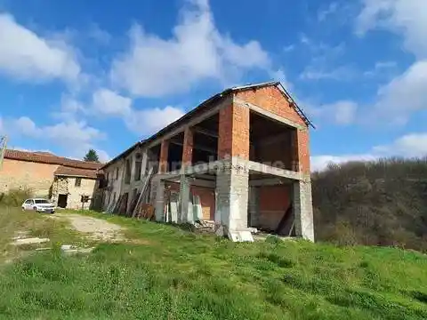 Rustico - Casale in vendita a Spigno Monferrato