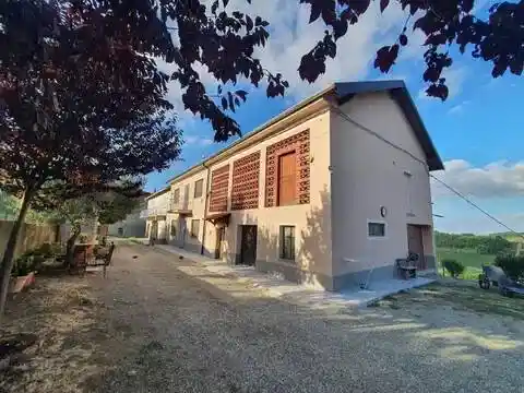 Villa in vendita a Castelletto Molina