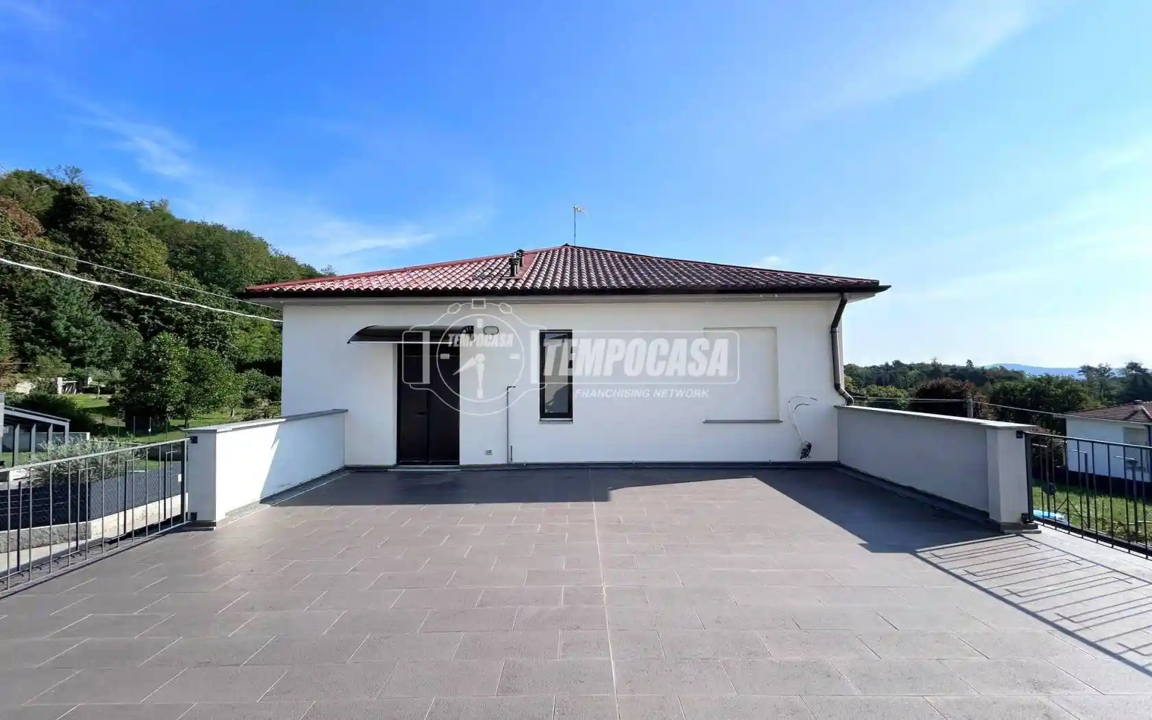 Appartamento in vendita a Montano Lucino