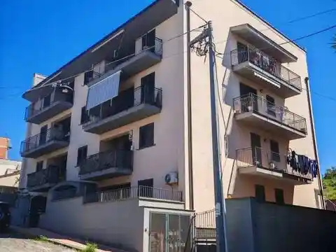 Appartamento in vendita a Paternò