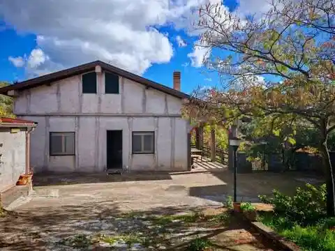 Villa in vendita a Santa Maria di Licodia