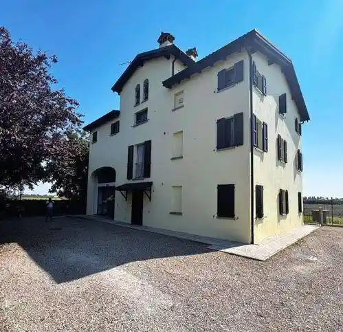 Appartamento in vendita a Castelfranco Emilia