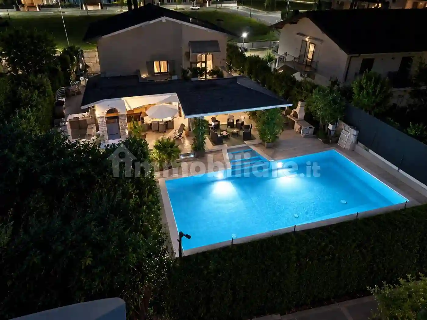 Villa - foto 2