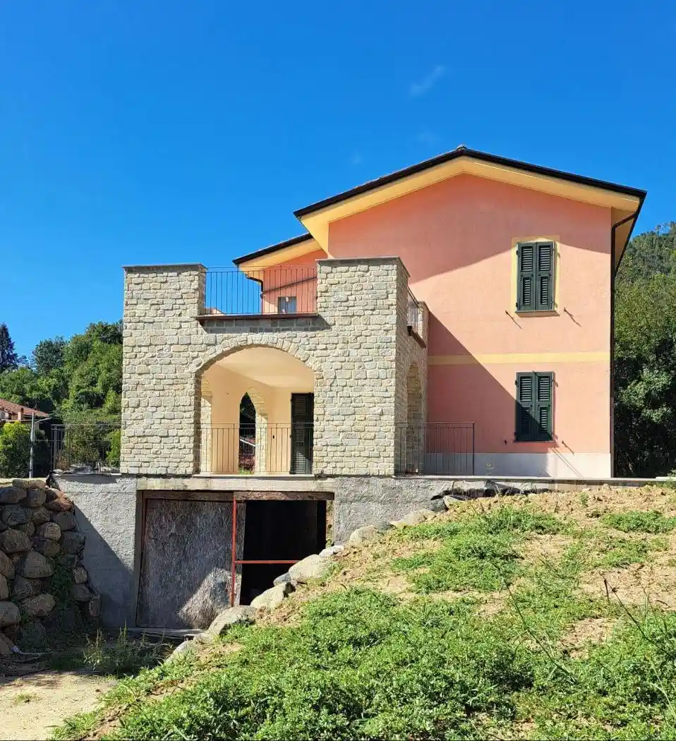 Villa in vendita a Beverino