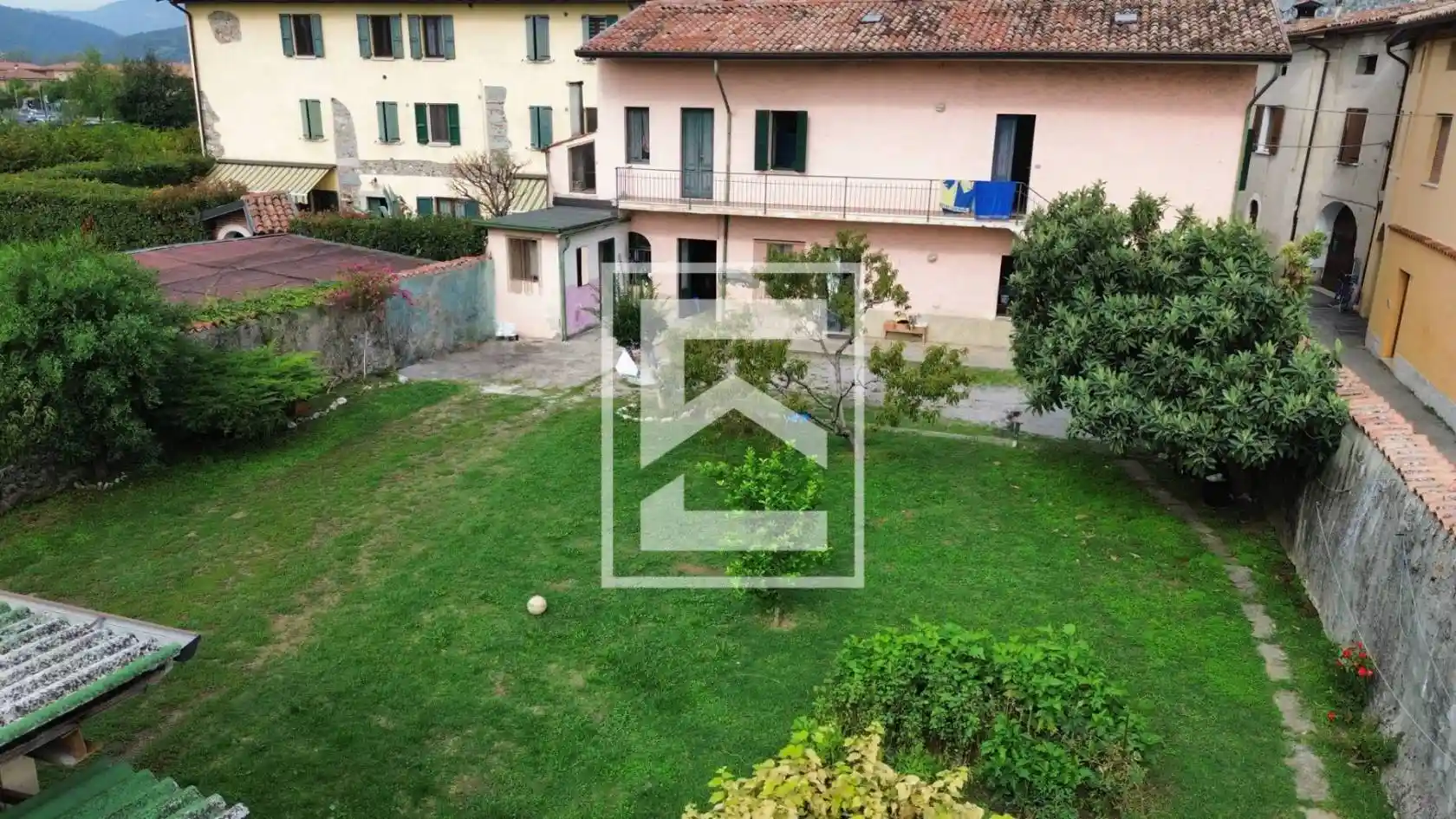 Casa indipendente in vendita a Prevalle
