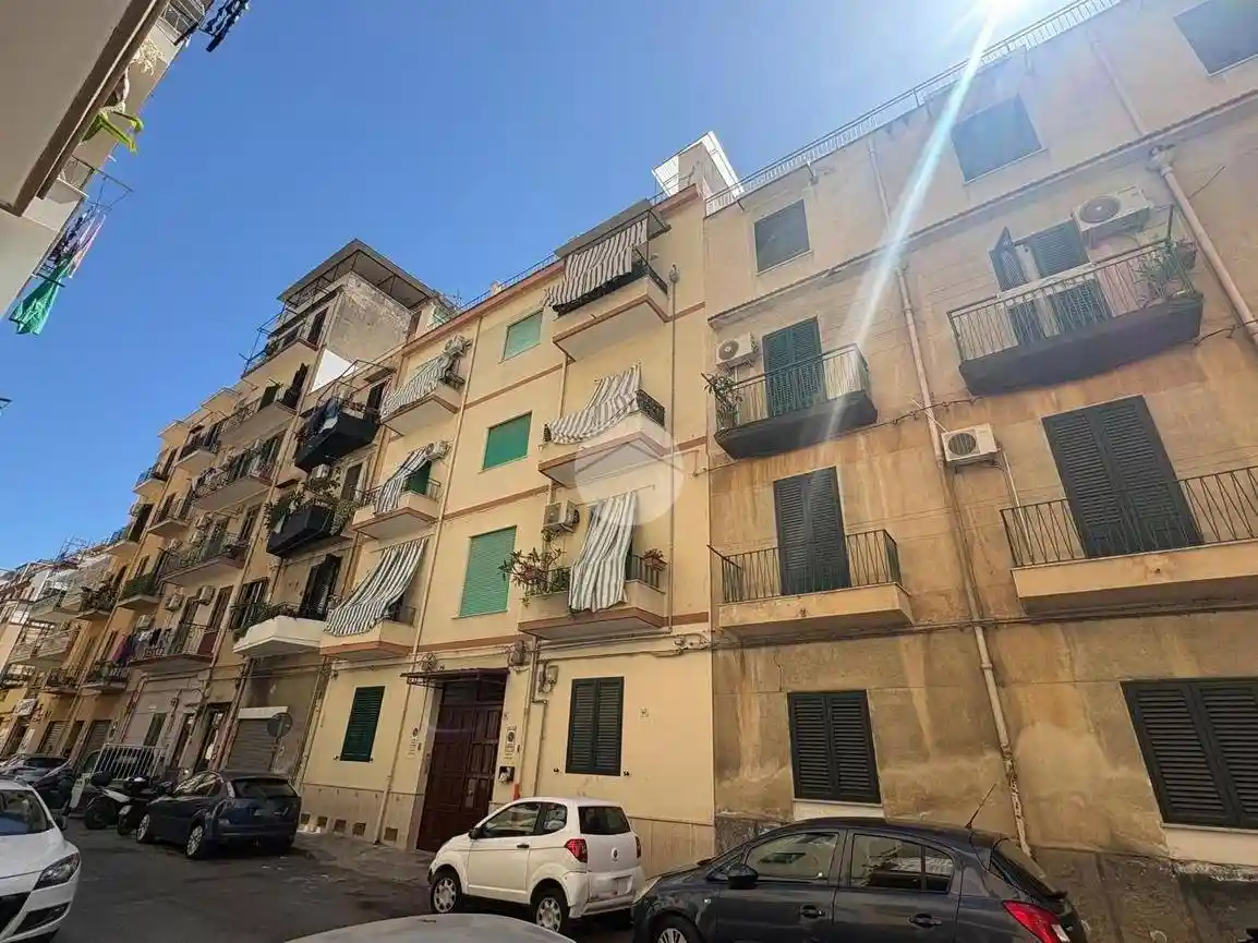 Appartamento in vendita a Palermo