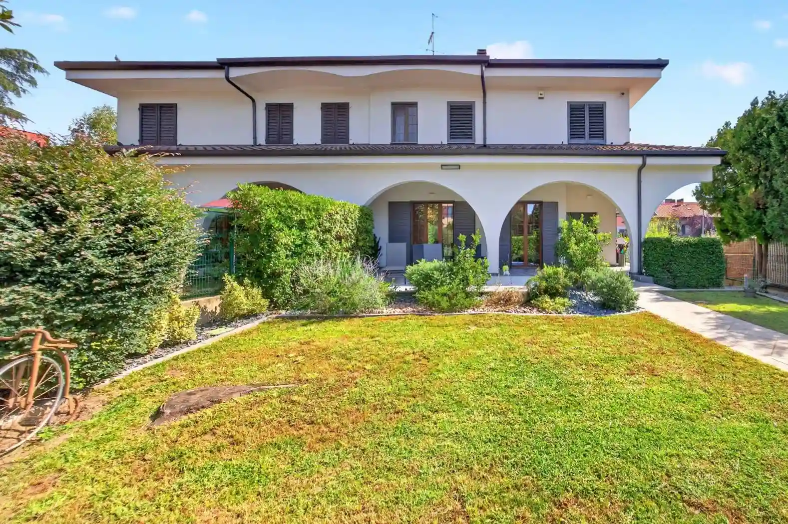 Villa - foto 2