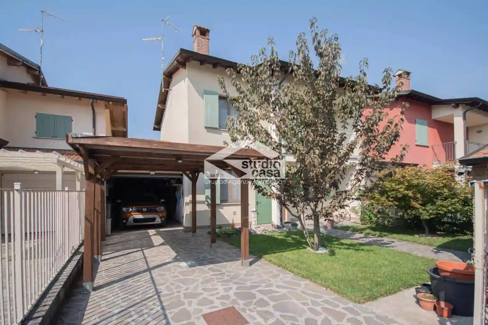 Villa - foto 2