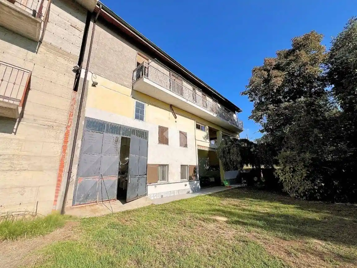 Casa indipendente in vendita a Cossombrato