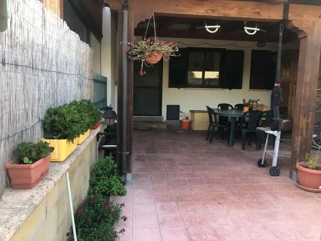 Villetta a schiera in affitto a Simeri Crichi