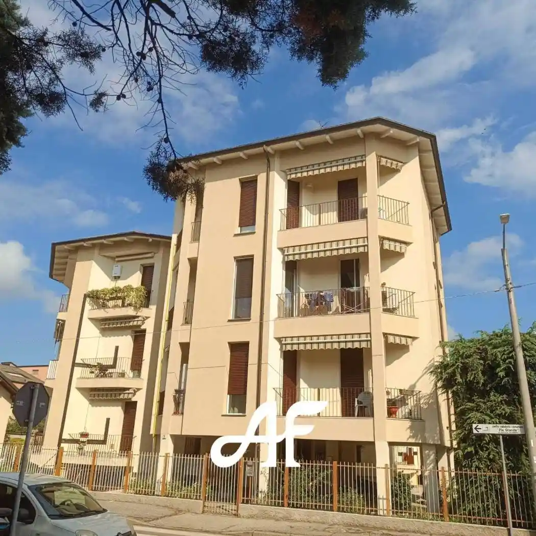 Appartamento in vendita a Monza