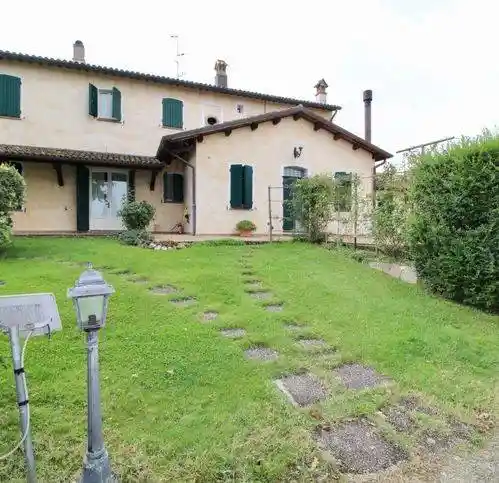 Villa in vendita a Forlì