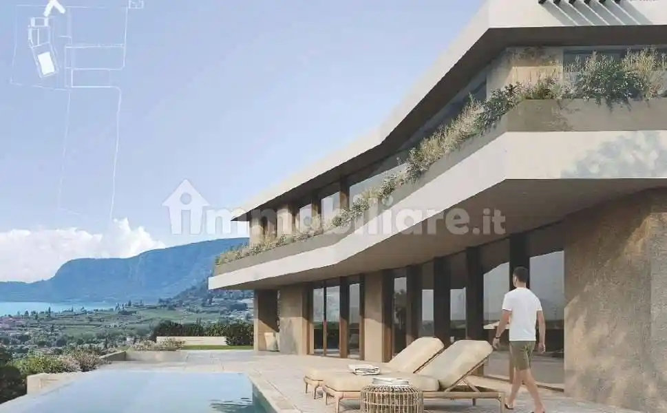 Villa in vendita a Lonato del Garda