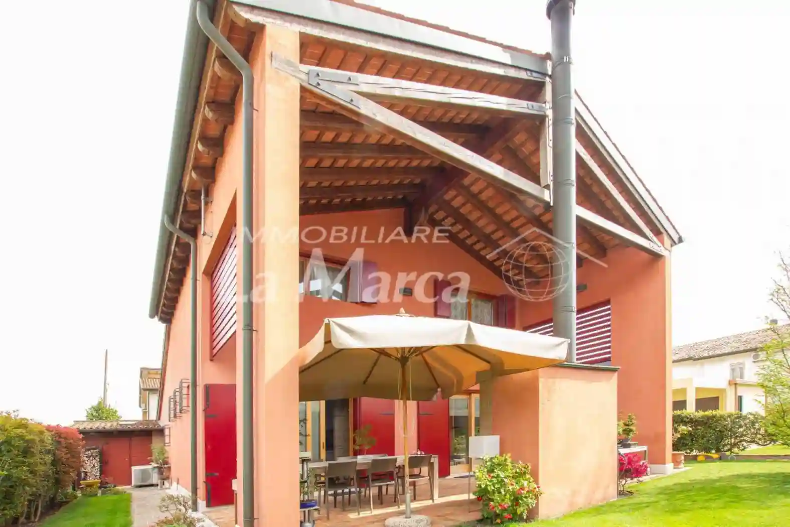 Villa - foto 2