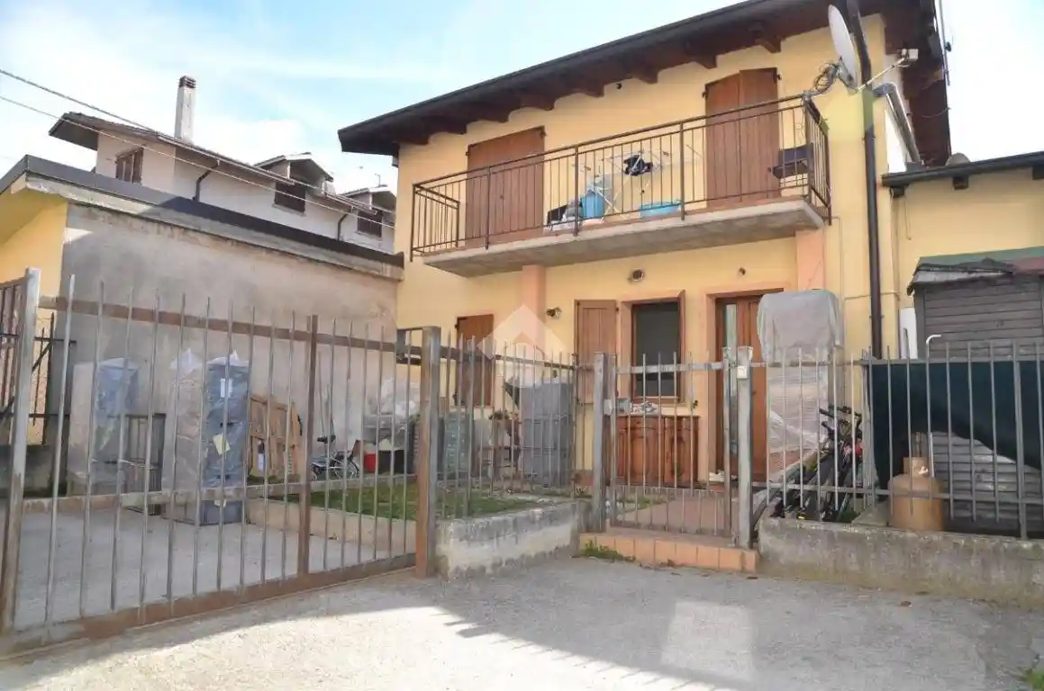 Casa indipendente in vendita a Castelli Calepio