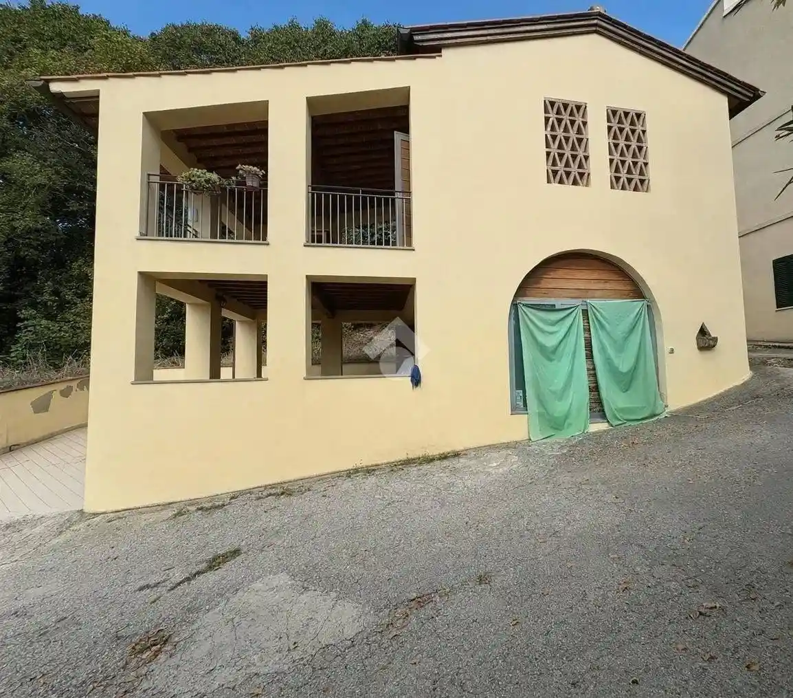 Casa indipendente in vendita a Signa