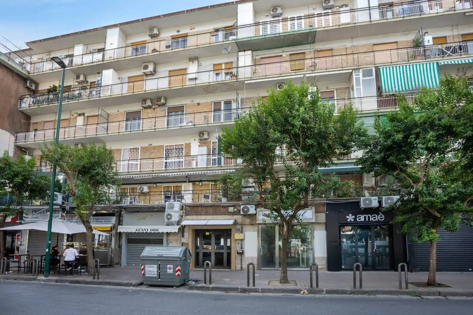 Appartamento in vendita a Napoli