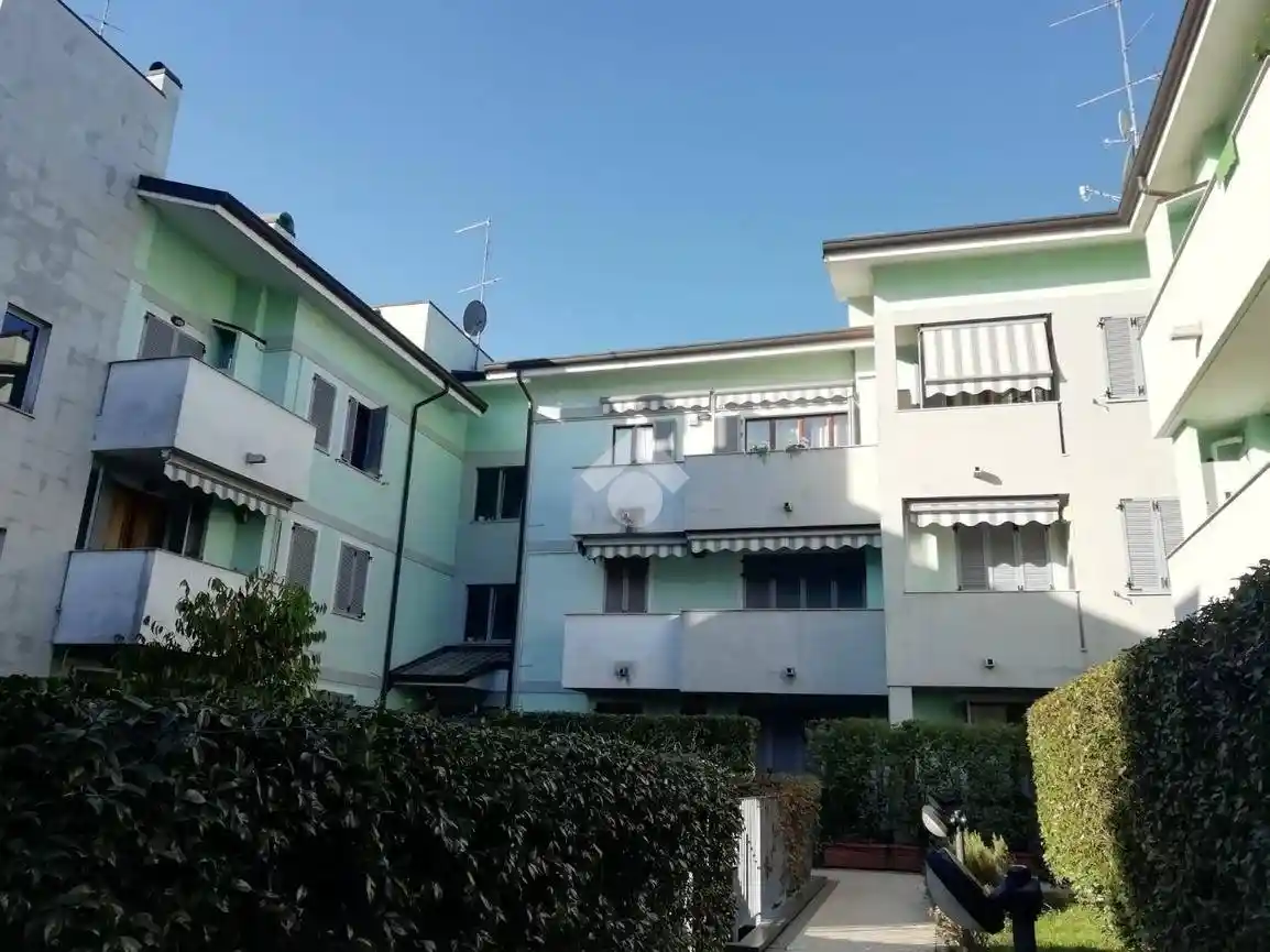 Appartamento in affitto a Desio
