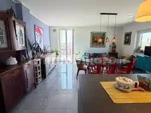 Appartamento in vendita a Inverno e Monteleone
