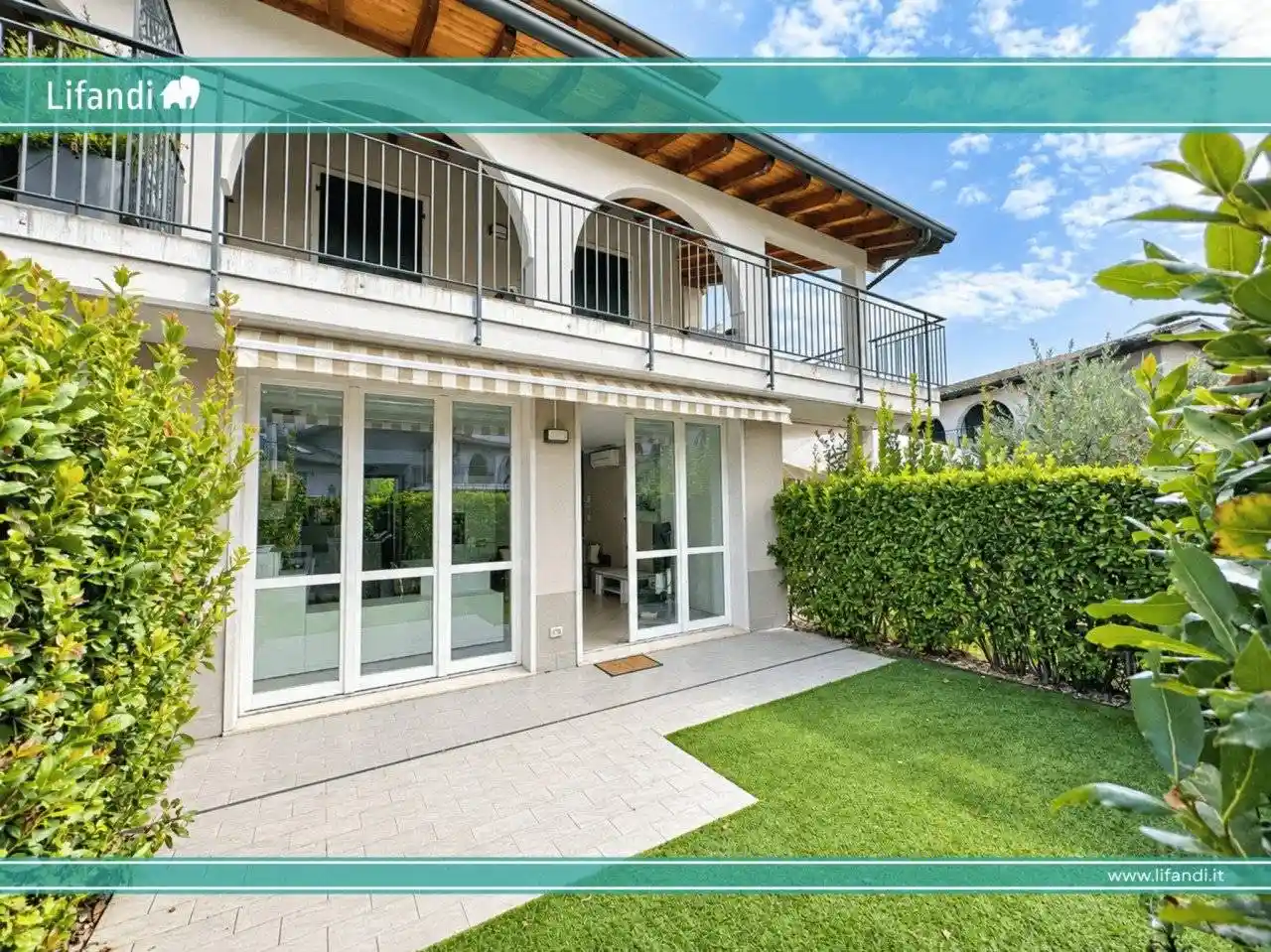 Villa in vendita a Peschiera del Garda