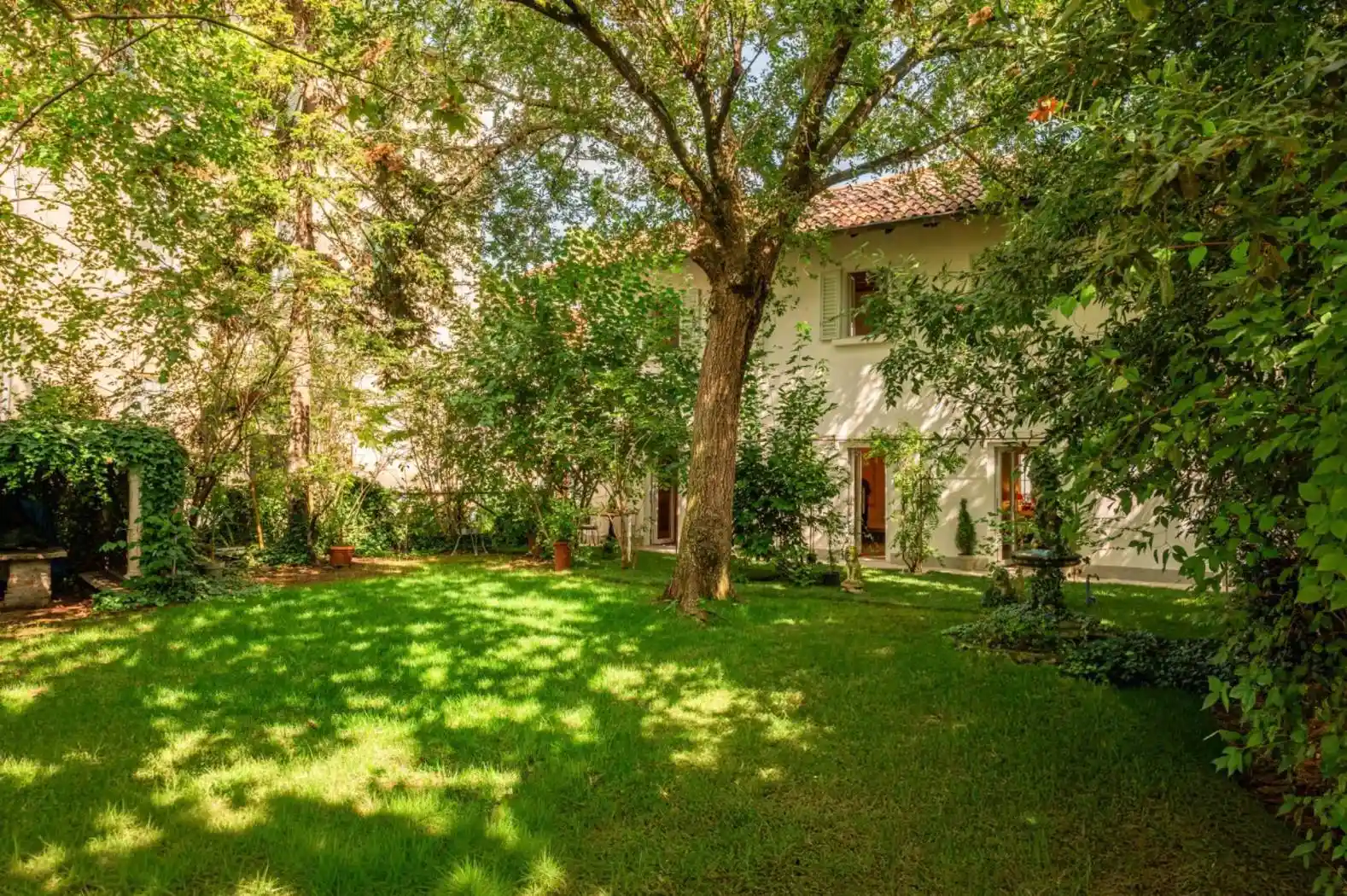 Casa indipendente in vendita a Milano