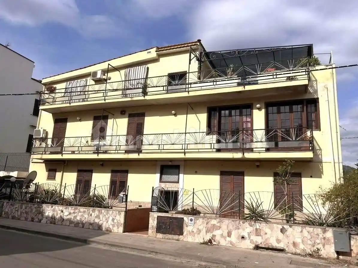 Appartamento in vendita a Palermo