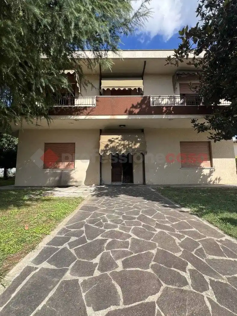 Casa indipendente in vendita a Lendinara